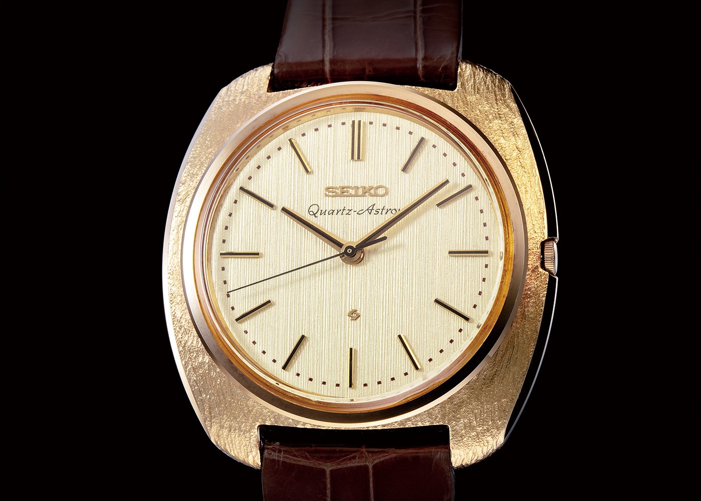 The 1969 Seiko Quartz Astron in a gold cushion case